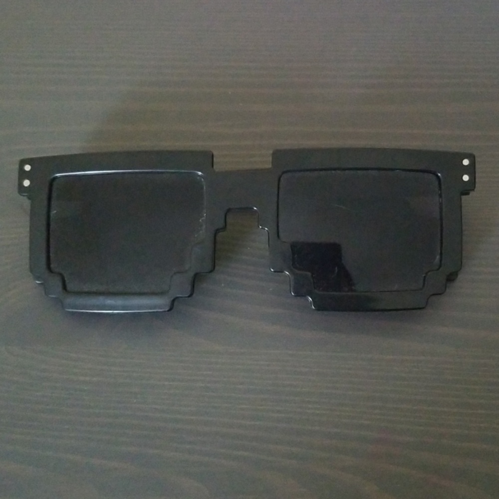 Glitched boxed shape glasses